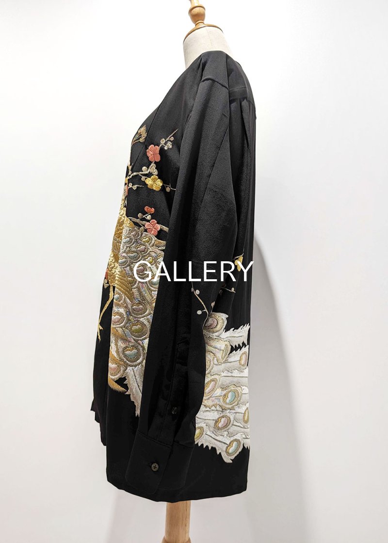 画像16: 【孔雀柄黒留袖】バンドカラーシャツ (16)