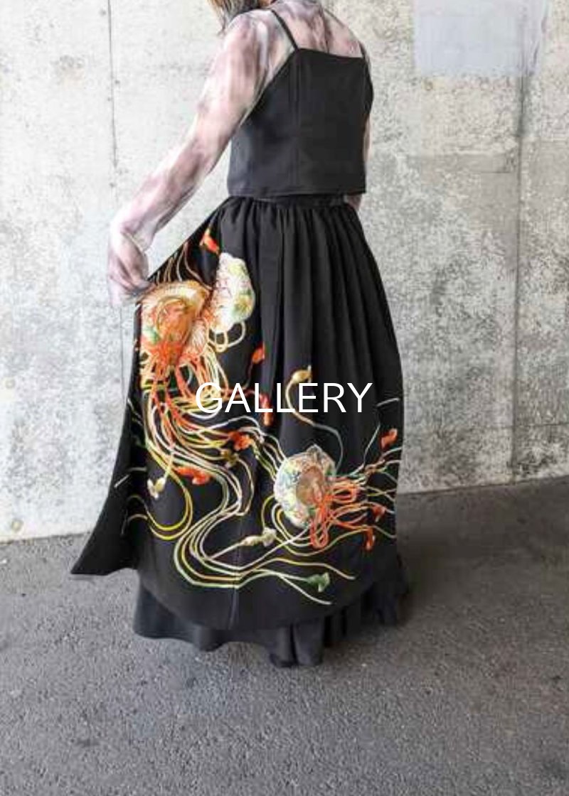 画像4: 【豪華刺繍】黒留袖オーバースカート (4)