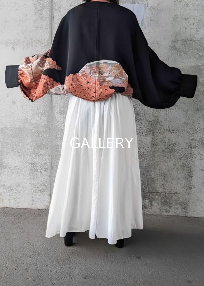 画像2: 甚三紅黒留袖マーガレット (2)