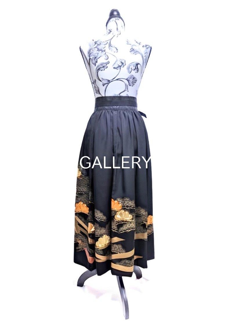 画像4: 束ね熨斗に松　金駒刺繍オーバースカート (4)