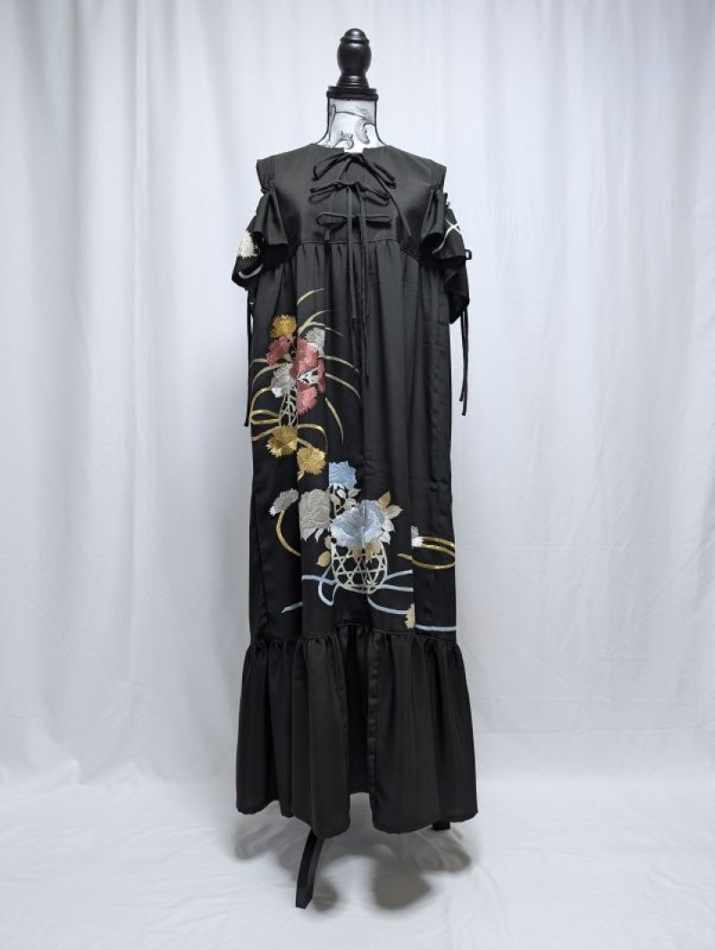 画像6: 【刺繍花籠】黒留袖オフショルダーリボンドレス (6)