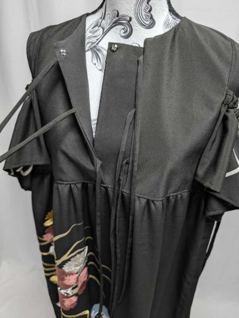 画像12: 【刺繍花籠】黒留袖オフショルダーリボンドレス (12)