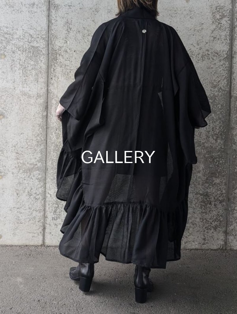画像1: 【蔦紋】黒紋付シースルーフリルガウン (1)