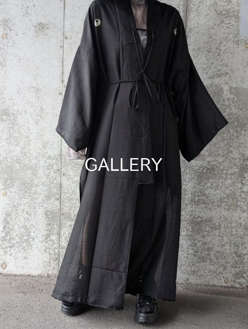 画像6: 【浮線蝶紋】黒紋付ワイドスリーブガウン (6)