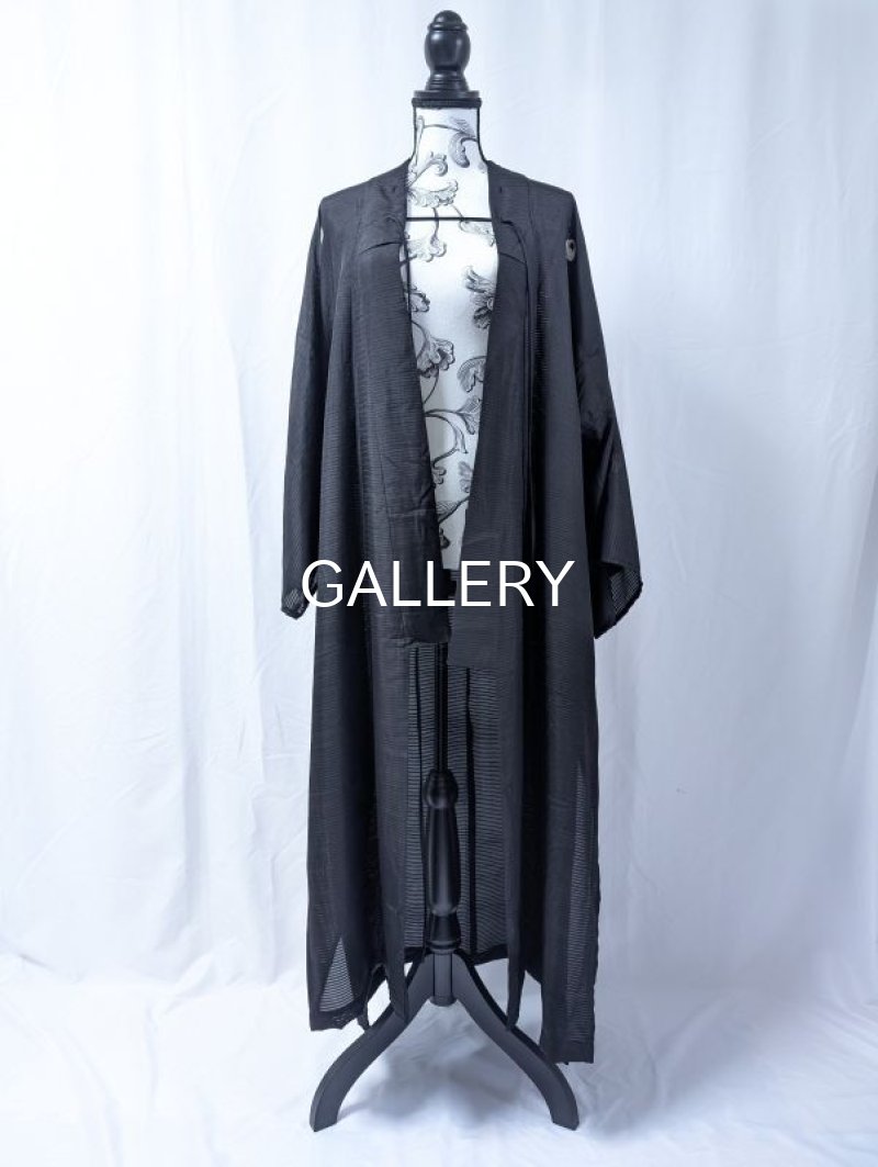 画像10: 【浮線蝶紋】黒紋付ワイドスリーブガウン (10)