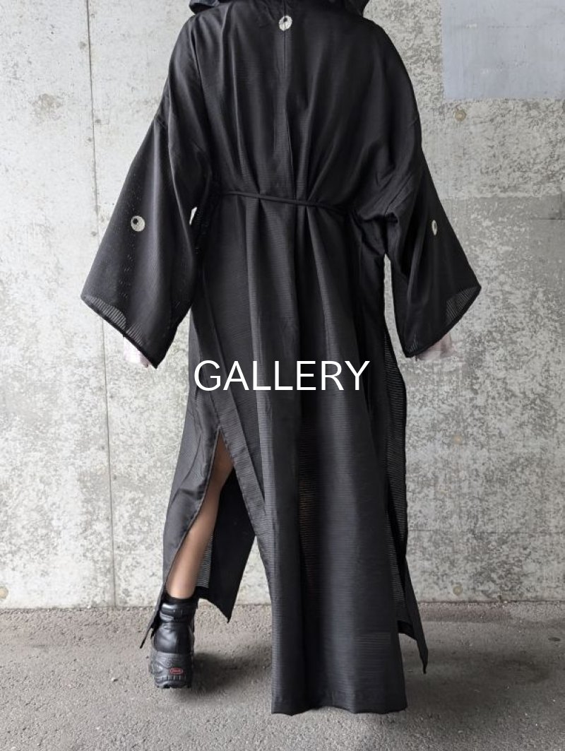 画像7: 【浮線蝶紋】黒紋付ワイドスリーブガウン (7)