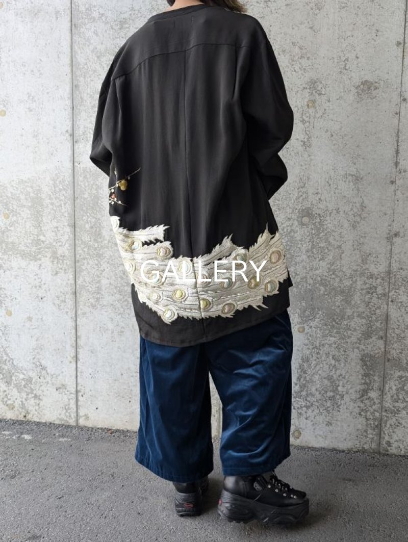 画像6: 【孔雀柄黒留袖】バンドカラーシャツ (6)