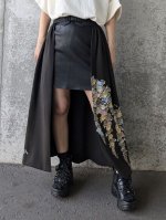 画像1: 【金刺繍×菊×墨黒】黒留袖オーバースカート (1)