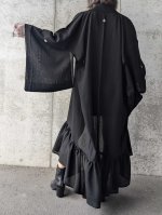 画像3: 【丸に木瓜紋】黒紋付シースルーフリルガウン (3)