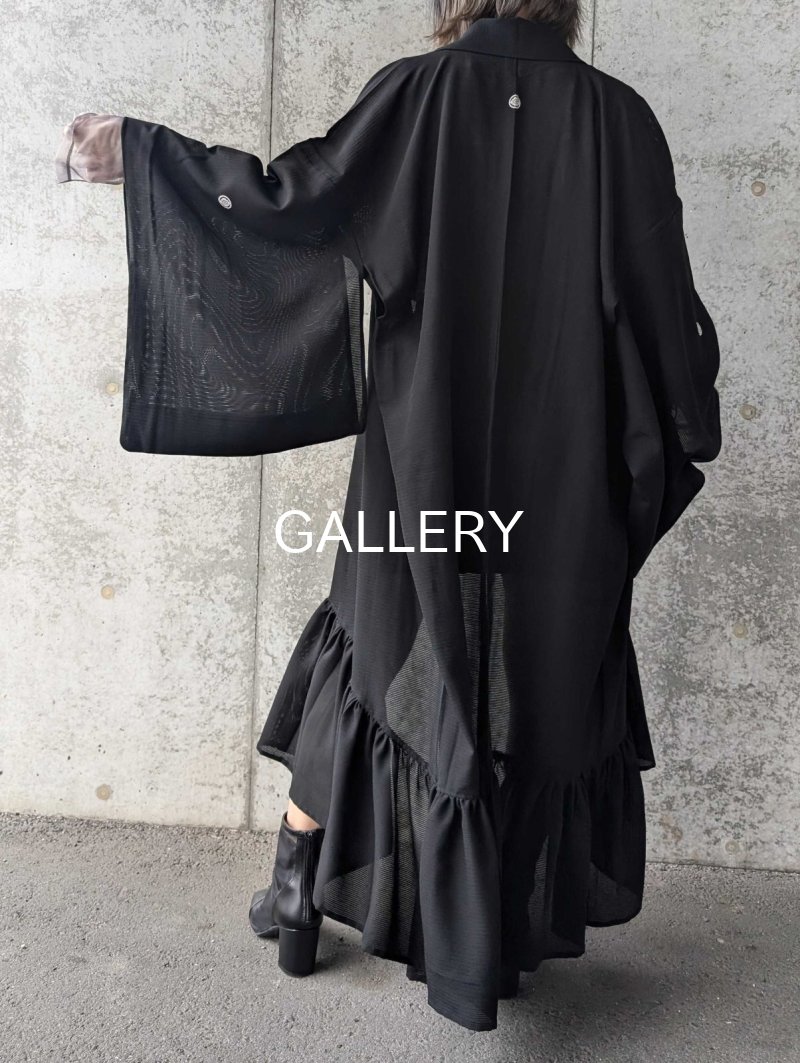 画像3: 【丸に木瓜紋】黒紋付シースルーフリルガウン (3)