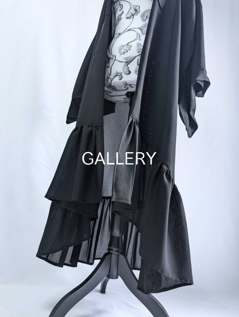 画像12: 【丸に木瓜紋】黒紋付シースルーフリルガウン (12)