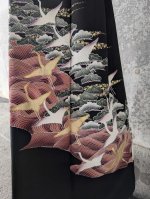 画像9: 【五三桐紋×金駒飛鶴】落款付オーバースカートセットアップ (9)