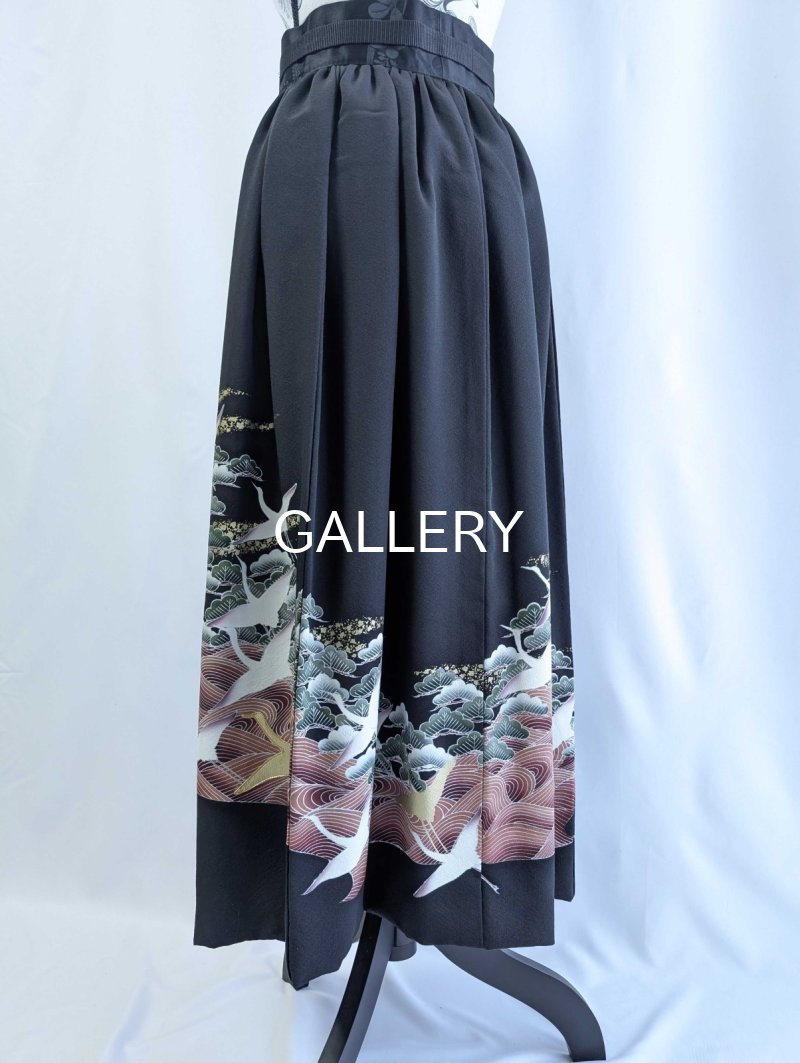 画像21: 【五三桐紋×金駒飛鶴】落款付オーバースカートセットアップ (21)