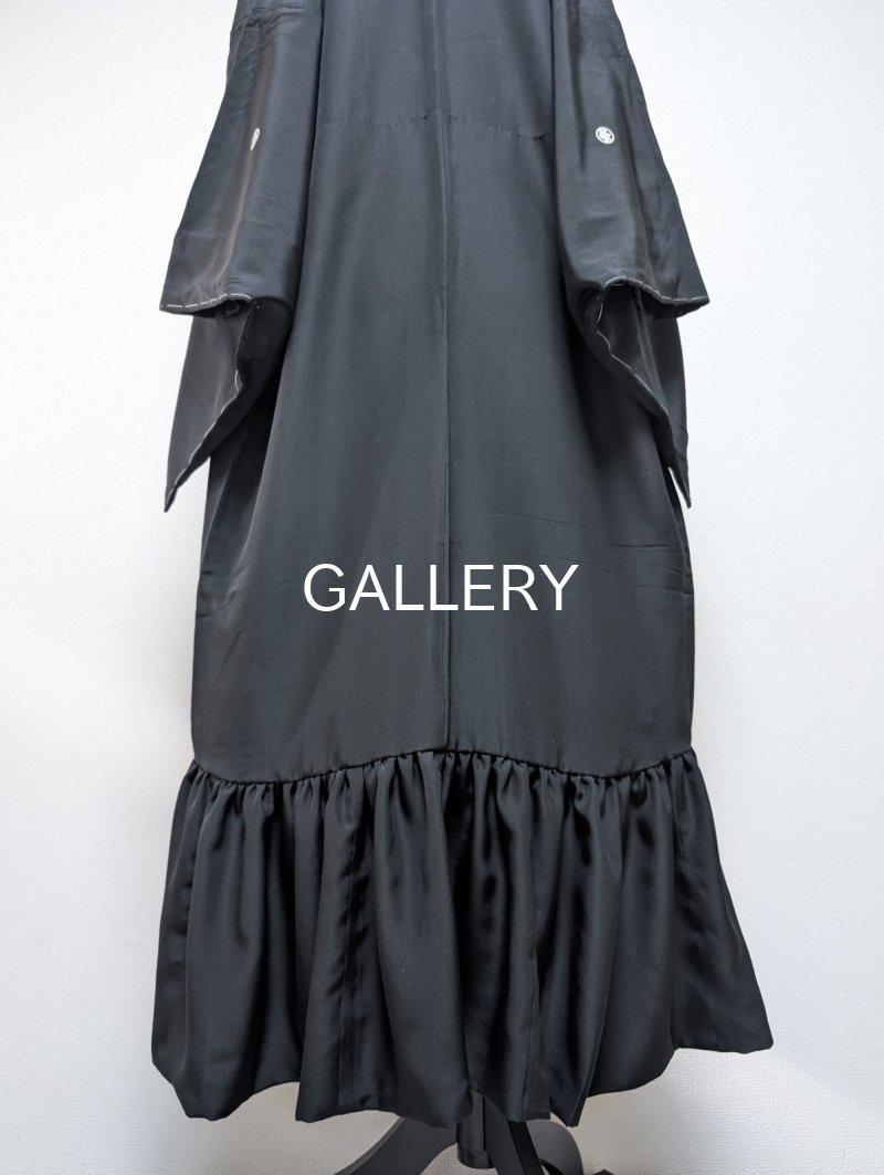 画像10: 【五三桐紋】黒紋付フリルガウン - 袷 - (10)