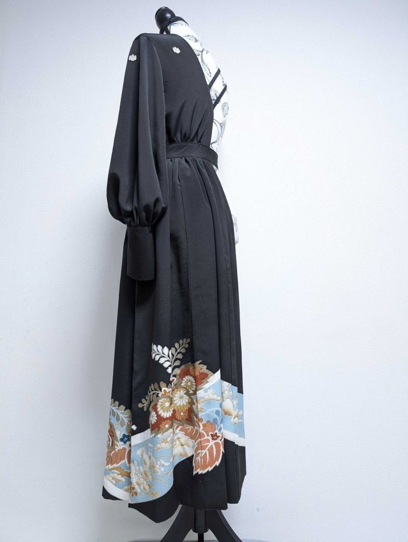 画像13: 【金刺繍踊り桐×五三桐紋】黒留袖アシンメトリードレス (13)