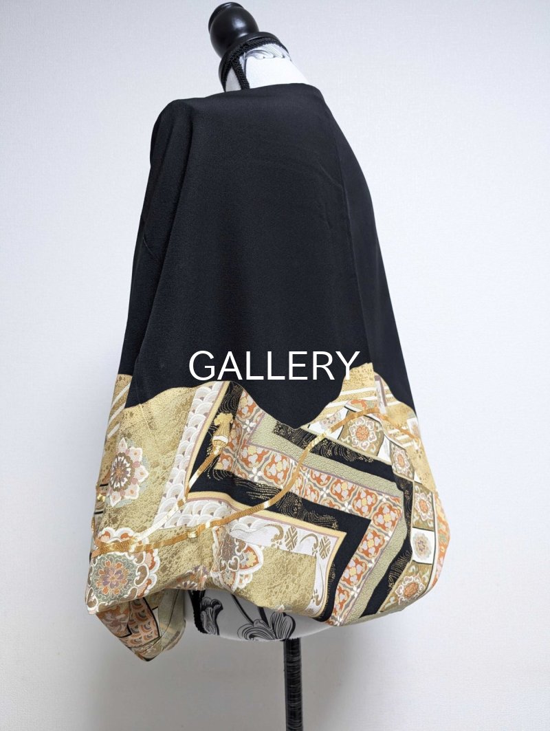 画像10: 【雲取り×華文×金駒紐文様】黒留袖マーガレット (10)