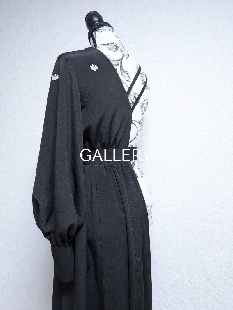 画像15: 【金刺繍踊り桐×五三桐紋】黒留袖アシンメトリードレス (15)