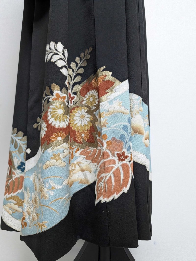 画像14: 【金刺繍踊り桐×五三桐紋】黒留袖アシンメトリードレス (14)