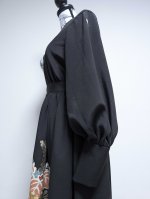 画像11: 【金刺繍踊り桐×五三桐紋】黒留袖アシンメトリードレス (11)