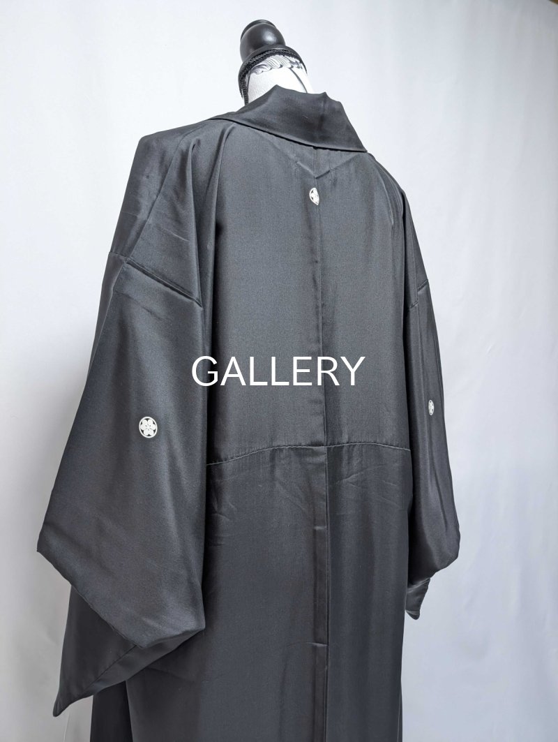 画像9: 【丸に片喰紋】黒紋付フリルガウン - luxury - (9)