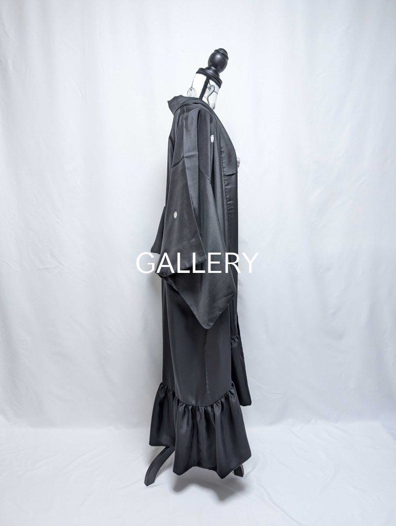 画像7: 【丸に片喰紋】黒紋付フリルガウン - luxury - (7)