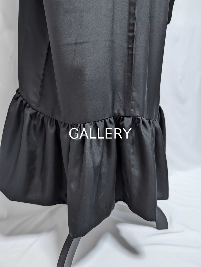 画像11: 【丸に片喰紋】黒紋付フリルガウン - luxury - (11)