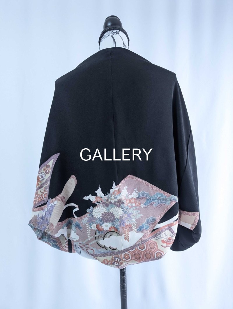 画像12: 【松竹梅×巻物×宝尽くし文様】黒留袖マーガレット (12)