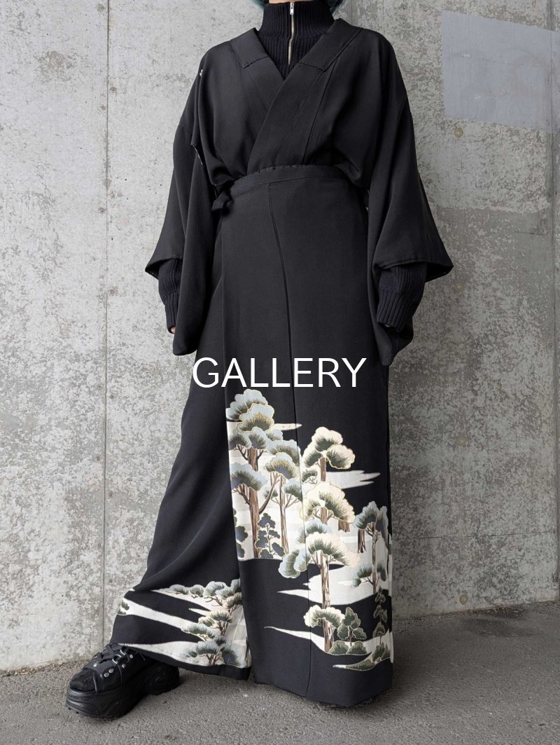画像4: 【金駒×松柄】黒留袖ワイドラップパンツ＆ジャケットセットアップ (4)