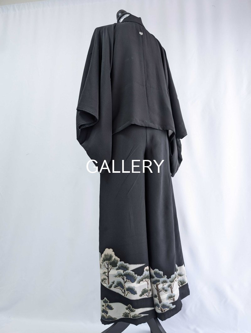画像12: 【金駒×松柄】黒留袖ワイドラップパンツ＆ジャケットセットアップ (12)