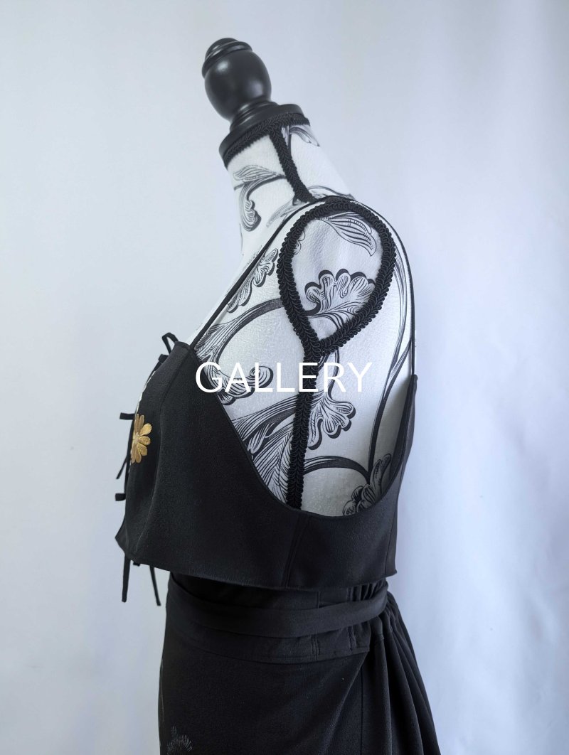 画像15: 【楼閣山水文×絢爛刺繍】黒留袖ビスチェ＆ラップスカート (15)