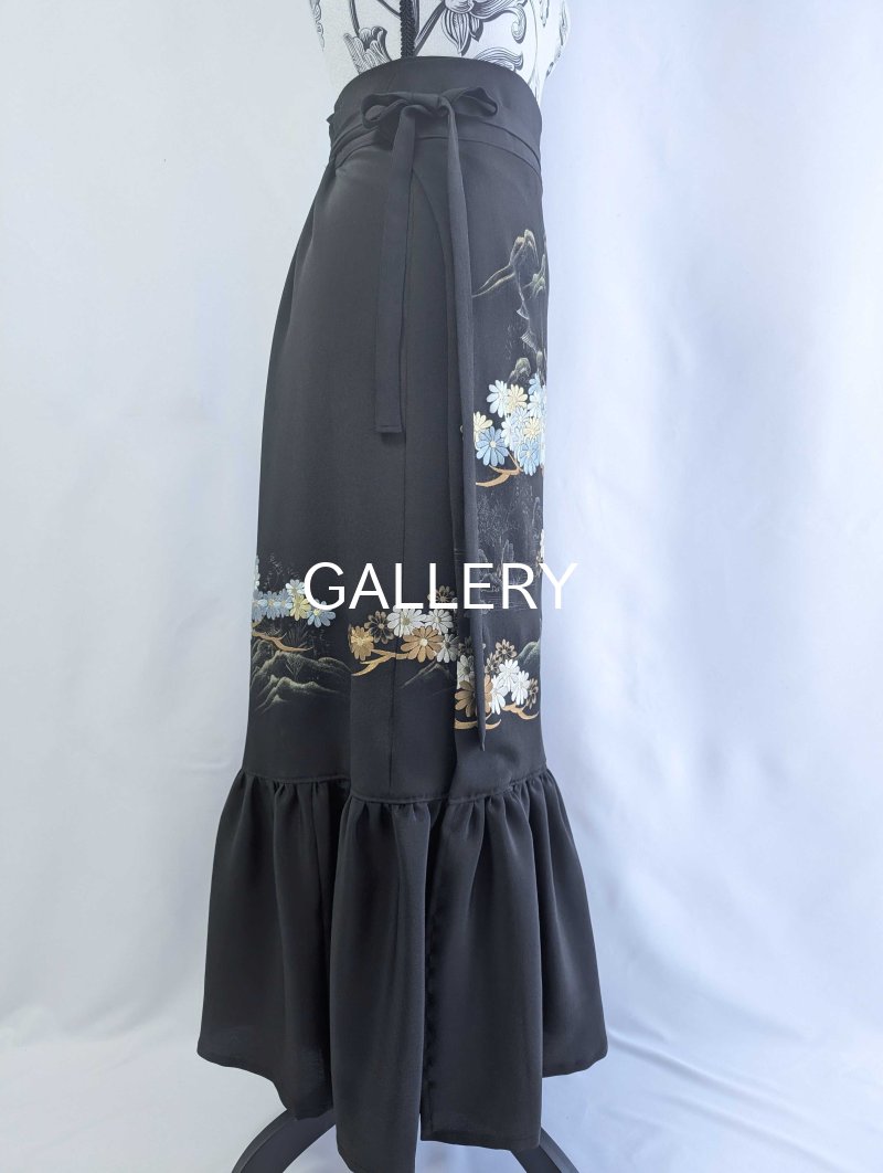 画像22: 【楼閣山水文×絢爛刺繍】黒留袖ビスチェ＆ラップスカート (22)