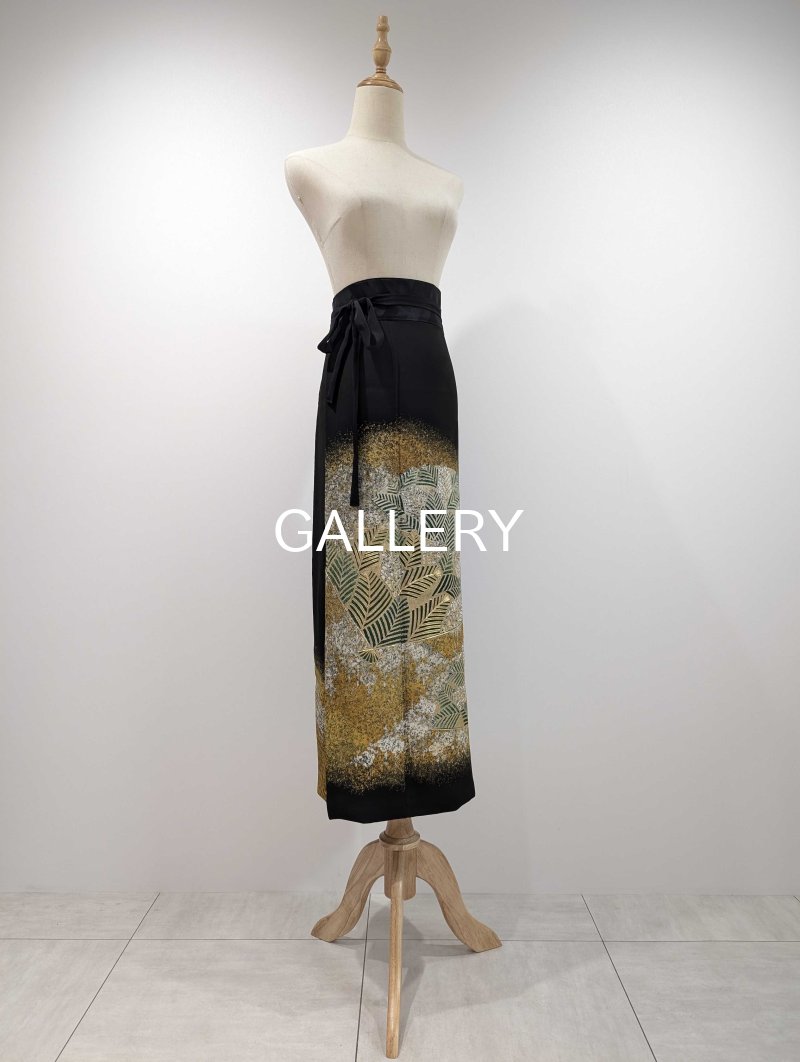 画像18: 【丸に木瓜紋×扇面松×金駒】黒留袖ラップスカートセットアップ (18)