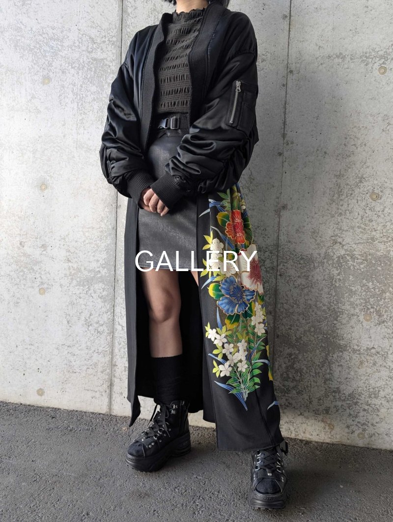 画像2: 【金駒刺繍×山茶花】黒留袖オーバースカート (2)