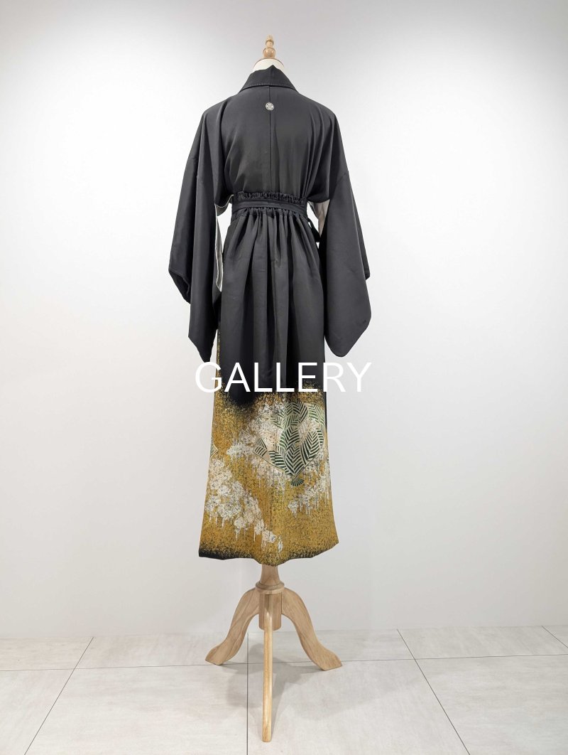 画像28: 【丸に木瓜紋×扇面松×金駒】黒留袖ラップスカートセットアップ (28)