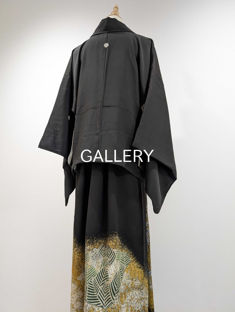 画像14: 【丸に木瓜紋×扇面松×金駒】黒留袖ラップスカートセットアップ (14)
