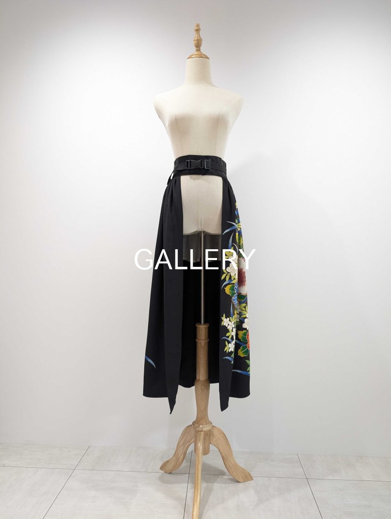 画像7: 【金駒刺繍×山茶花】黒留袖オーバースカート (7)