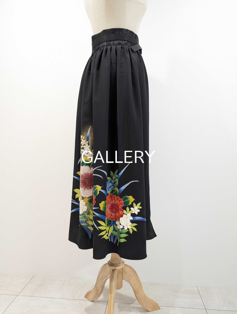 画像16: 【金駒刺繍×山茶花】黒留袖オーバースカート (16)