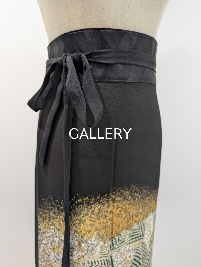 画像17: 【丸に木瓜紋×扇面松×金駒】黒留袖ラップスカートセットアップ (17)