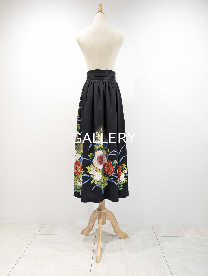 画像14: 【金駒刺繍×山茶花】黒留袖オーバースカート (14)