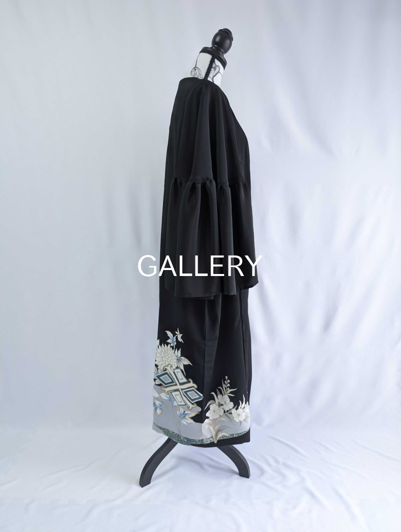 画像23: 【刺繍芍薬×雲取り】黒留袖フリルケープスリーブカーディガンコート (23)