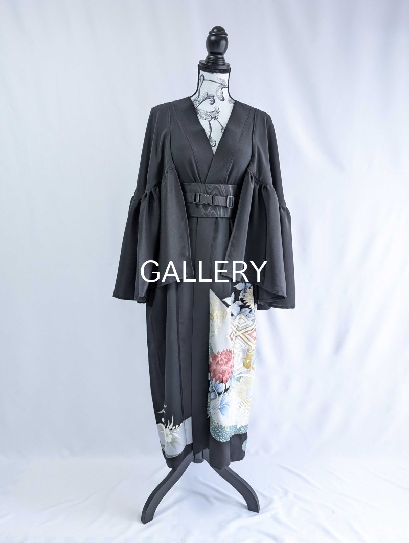 画像29: 【刺繍芍薬×雲取り】黒留袖フリルケープスリーブカーディガンコート (29)