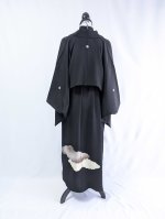 画像39: 【豪華金駒×向かい鳳凰×雲取り菊菱】黒留袖ハイネックドレス＆ショートジャケットセット (39)
