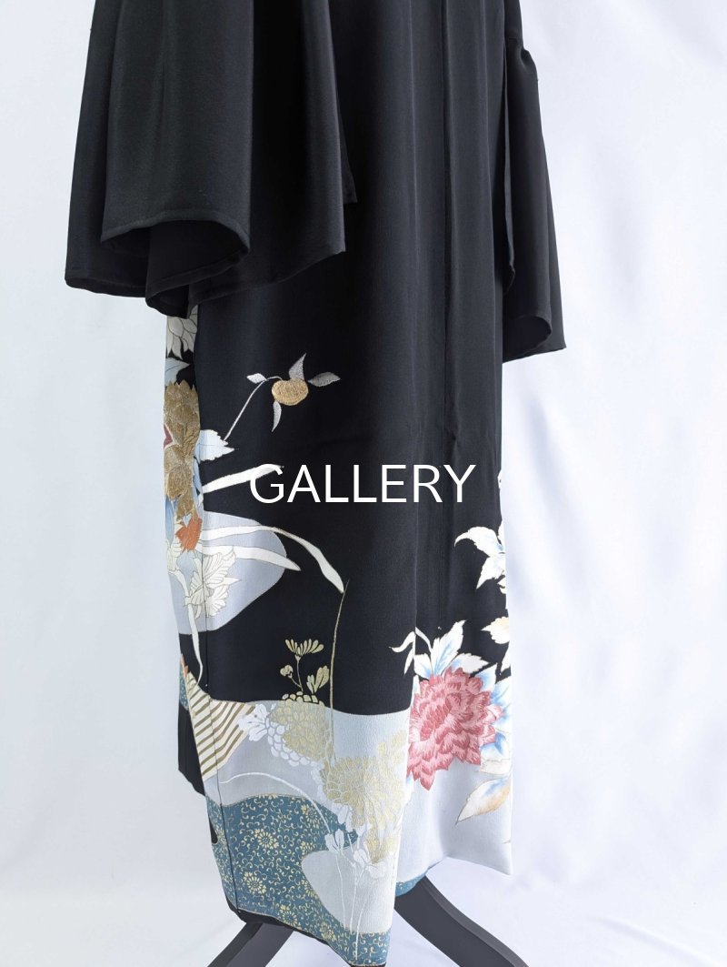 画像19: 【刺繍芍薬×雲取り】黒留袖フリルケープスリーブカーディガンコート (19)