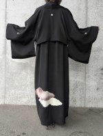 画像11: 【豪華金駒×向かい鳳凰×雲取り菊菱】黒留袖ハイネックドレス＆ショートジャケットセット (11)