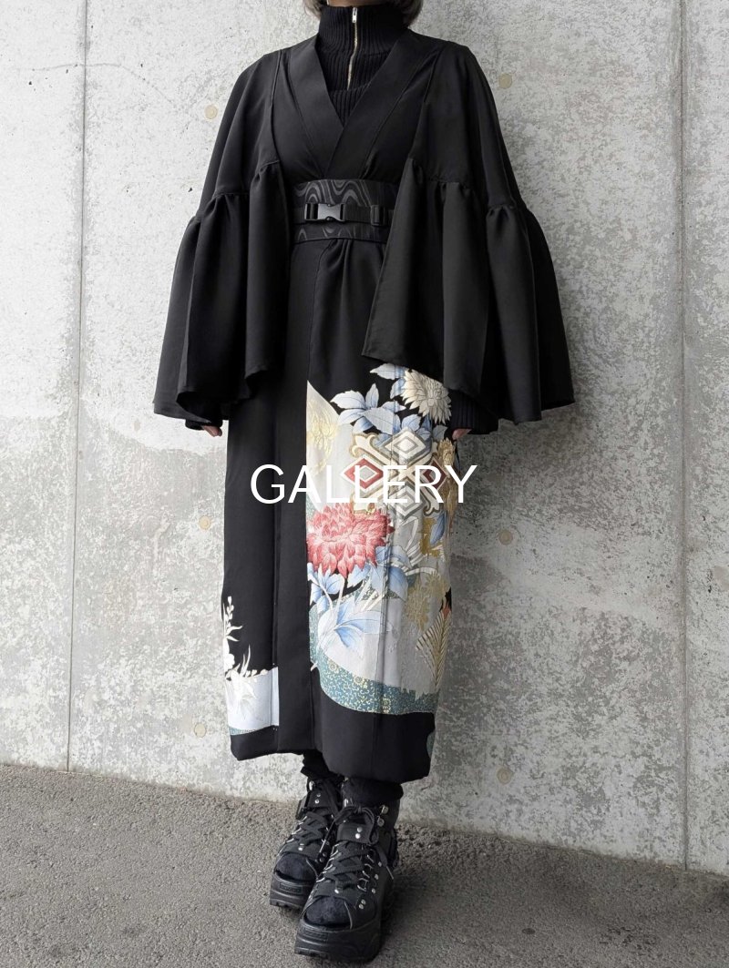 画像6: 【刺繍芍薬×雲取り】黒留袖フリルケープスリーブカーディガンコート (6)