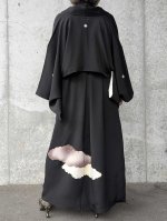画像8: 【豪華金駒×向かい鳳凰×雲取り菊菱】黒留袖ハイネックドレス＆ショートジャケットセット (8)
