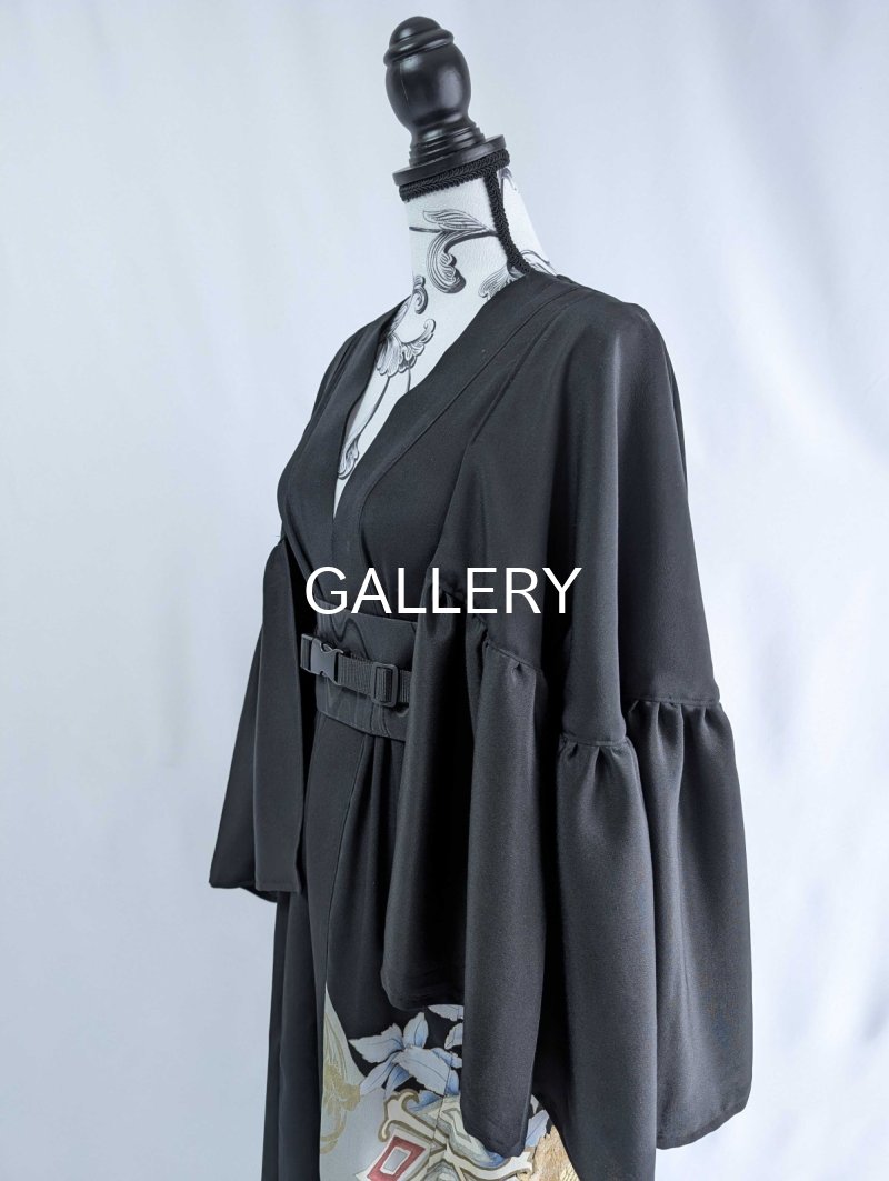 画像35: 【刺繍芍薬×雲取り】黒留袖フリルケープスリーブカーディガンコート (35)