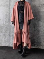 画像2: 【剣片喰紋×紅梅色×草花地紋】一つ紋付き色無地フリルガウン (2)