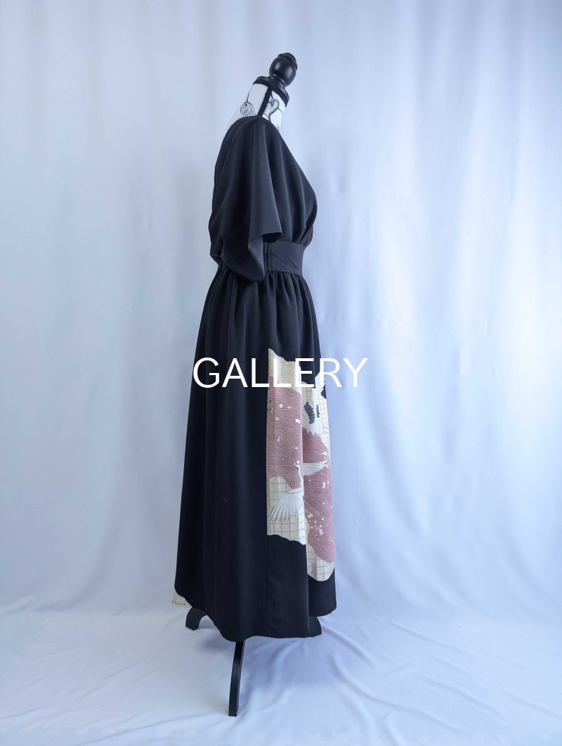 画像22: 【刺繍飛鶴×流水×五三桐紋】黒留袖無限wayワンピース&キャミソール (22)