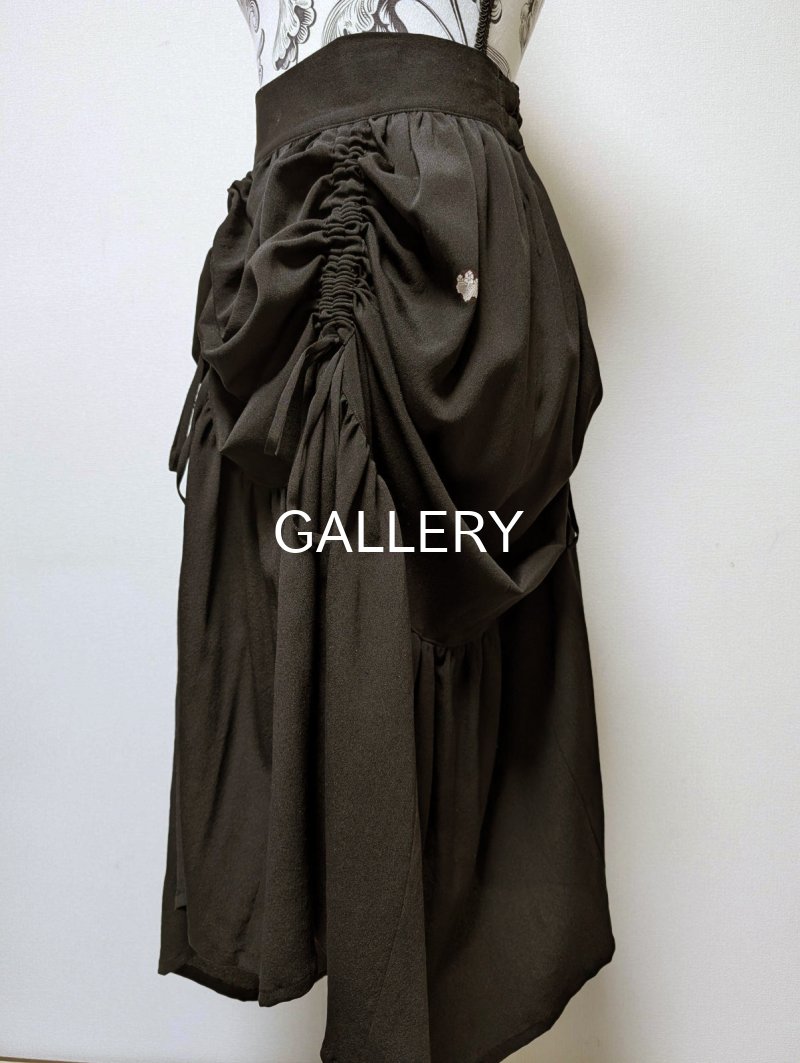 画像10: 【五三桐紋】黒紋付シャンデリアロングスカート (10)